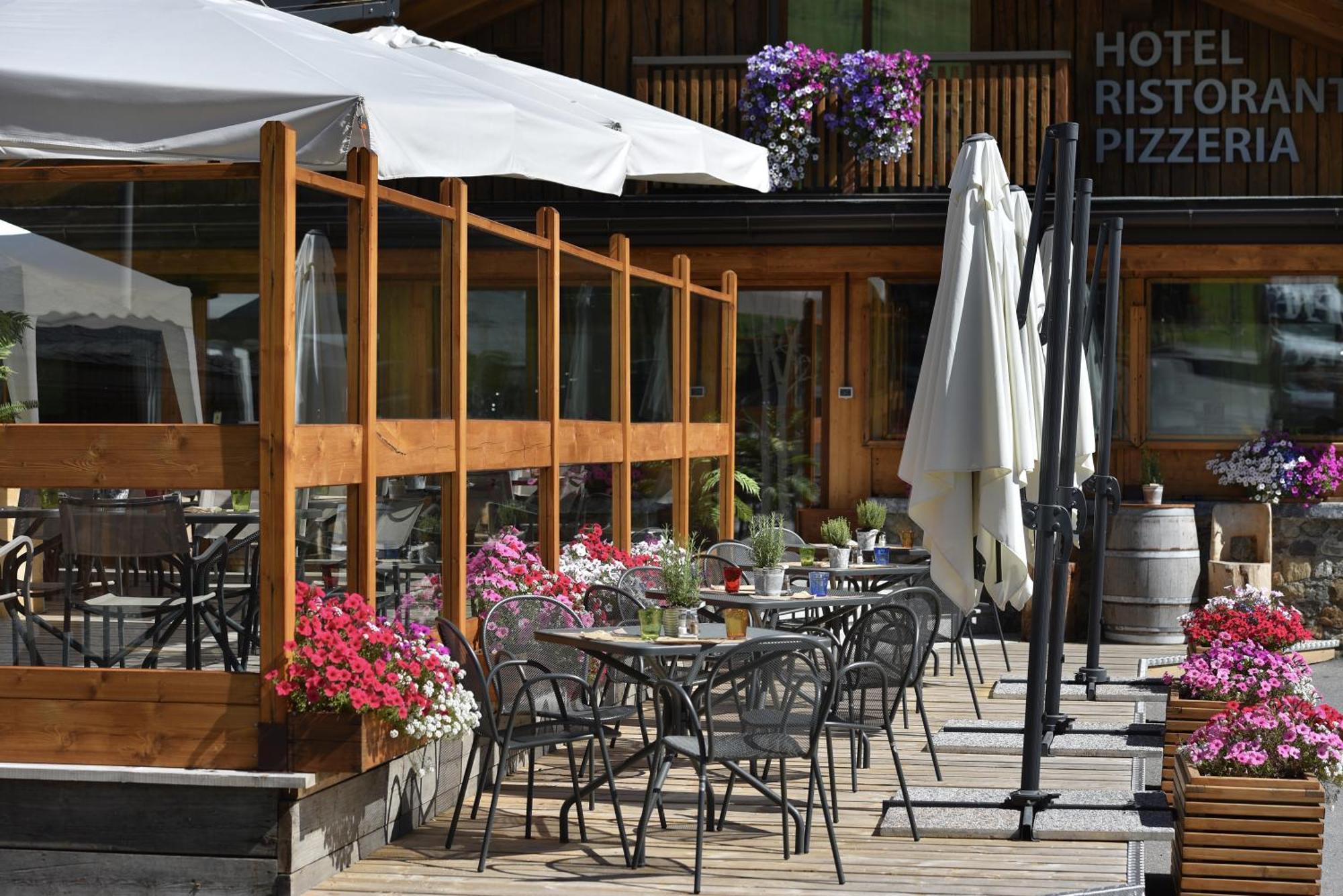 Hotel Galli'S - Centro Livigno Exterior photo